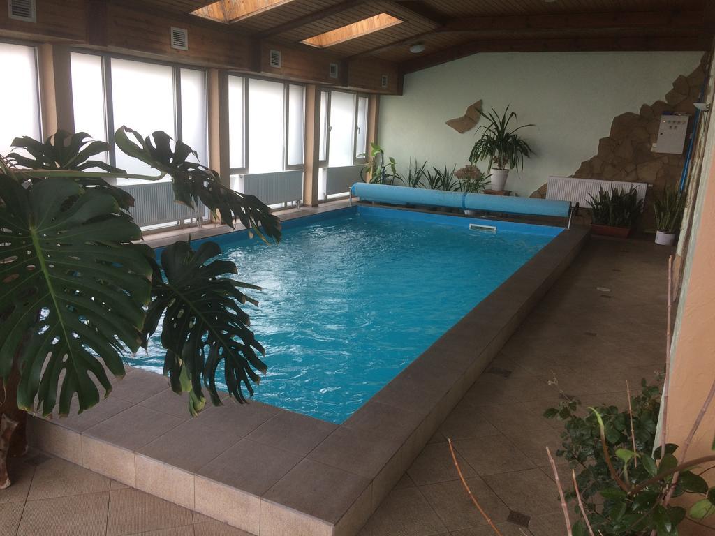 Hotel Grant Pesochin Zewnętrze zdjęcie