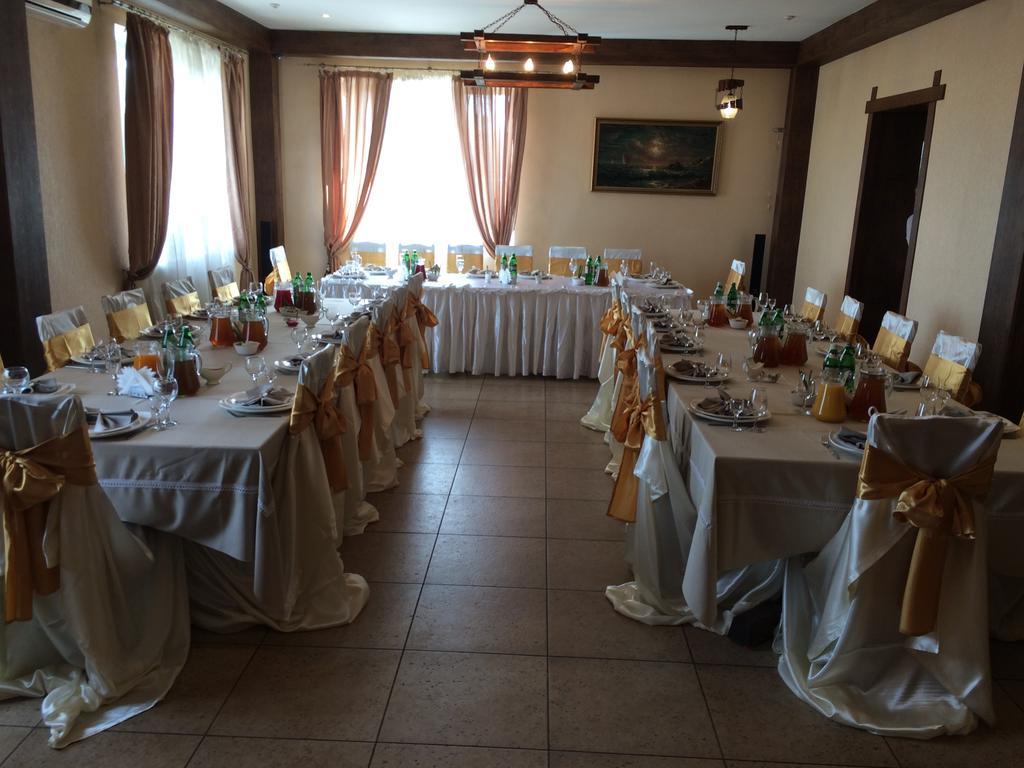 Hotel Grant Pesochin Zewnętrze zdjęcie